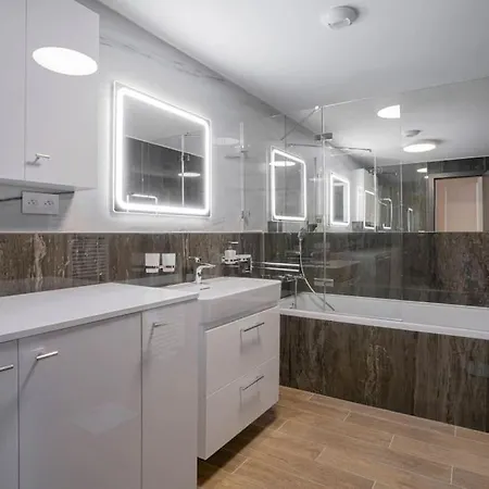 Eurovea Executive With Balcony ברטיסלאבה