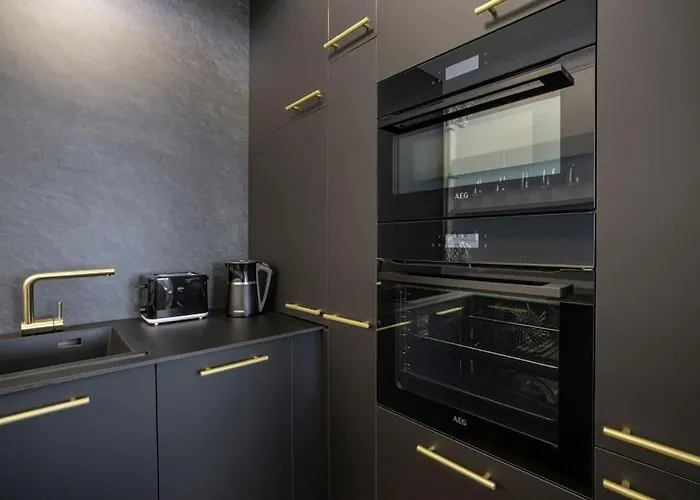 Eurovea Executive With Balcony 브라티슬라바