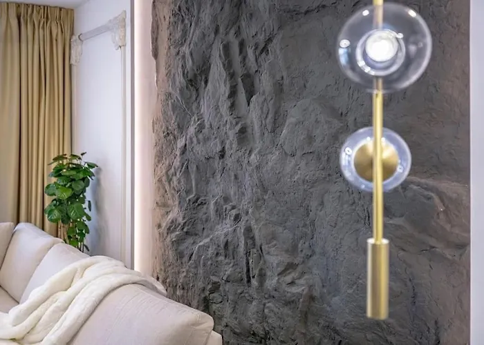 Eurovea Executive With Balcony 아파트