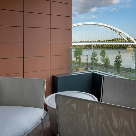 Eurovea Executive With Balcony Appartement Bratislava